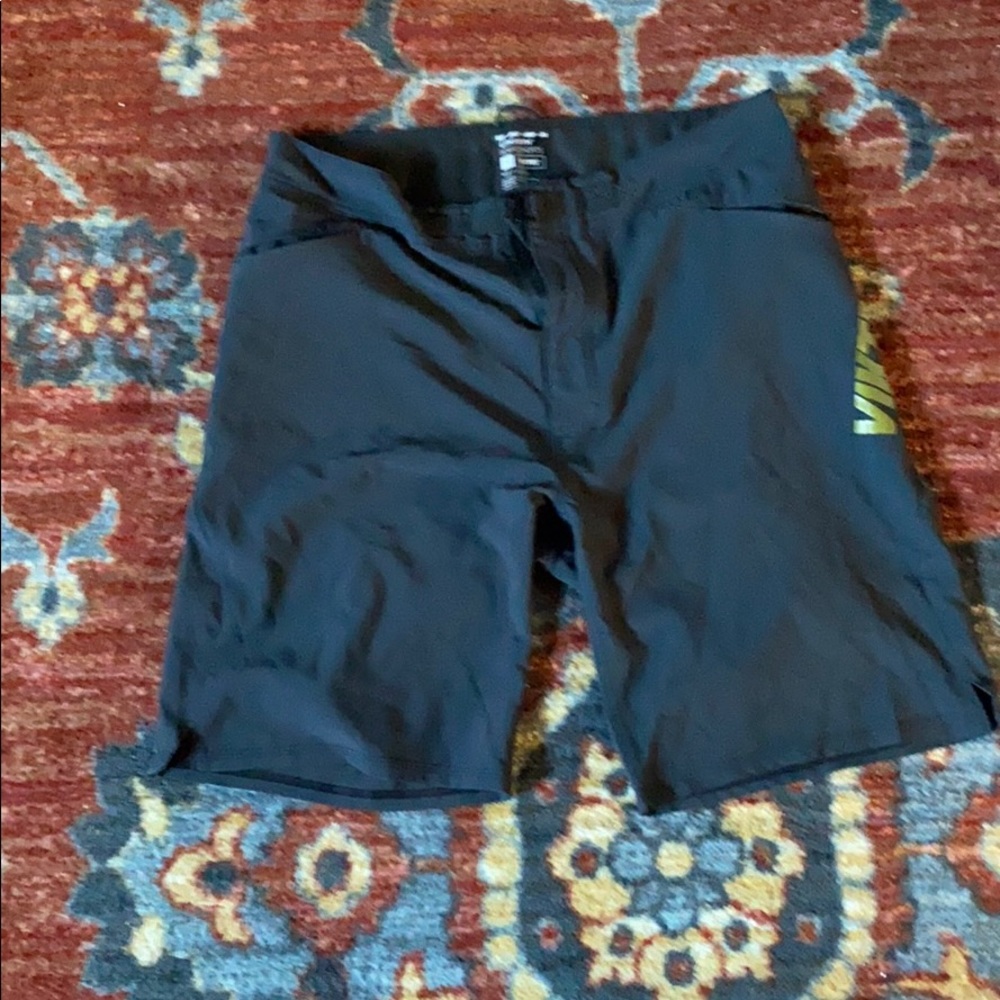 Viktos board shorts